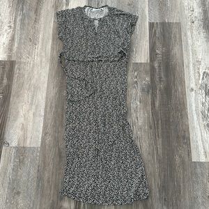 Perfect maternity and nursing dress